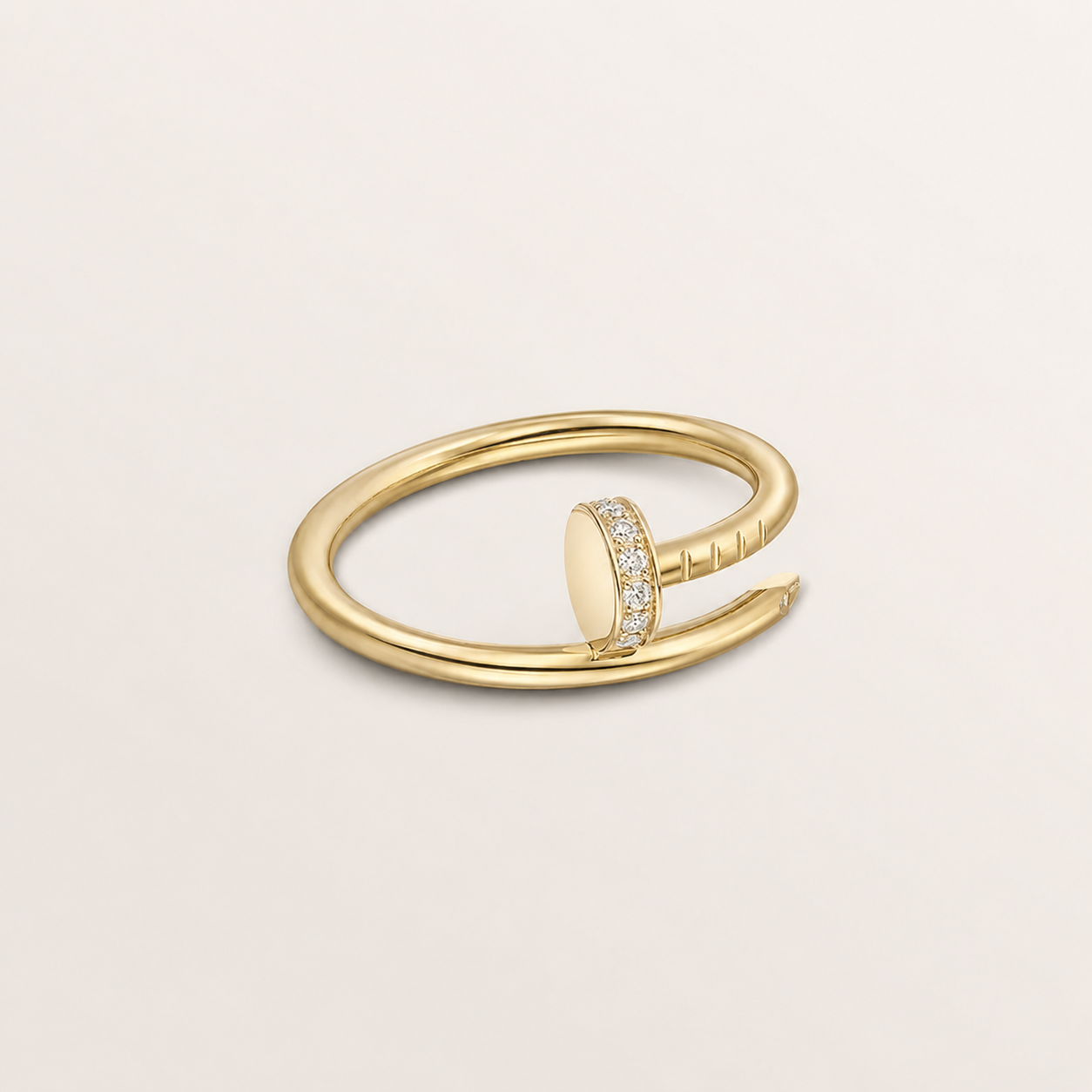 Anillo estilo juste un clou