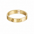 Anillo LOVE modelo clásico